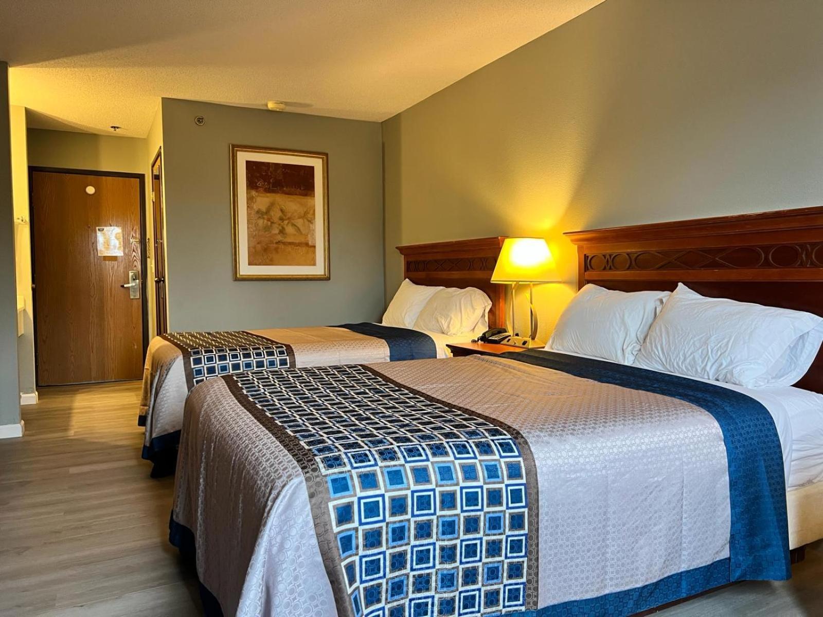 Royal Inn Suites Huntington 外观 照片